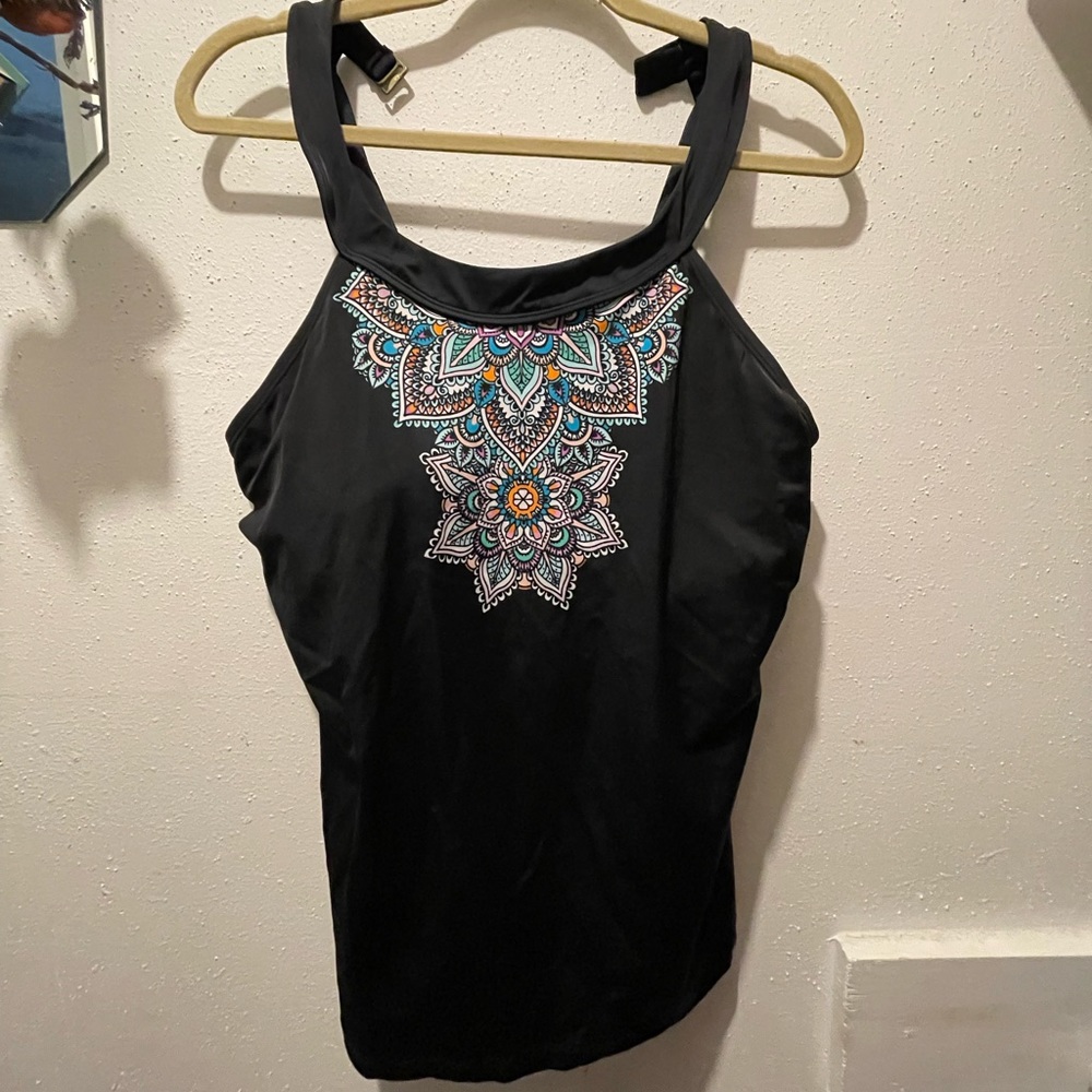 Black swimsuit top for women with paisley design, multicolored with back clip